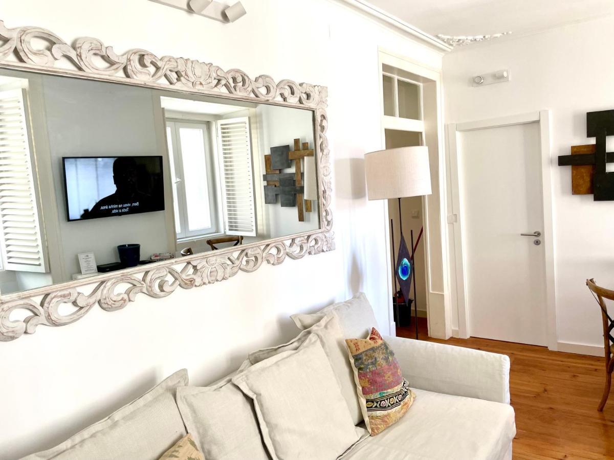 Bright And Spacious Three Bedroom Apt In The Heart Of Lisboa Exteriör bild