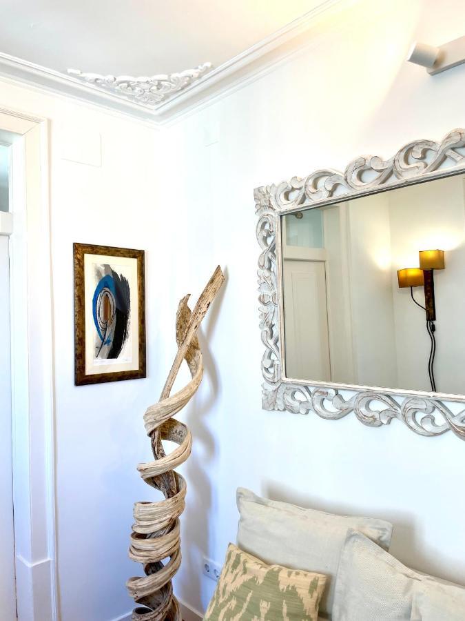 Bright And Spacious Three Bedroom Apt In The Heart Of Lisboa Exteriör bild