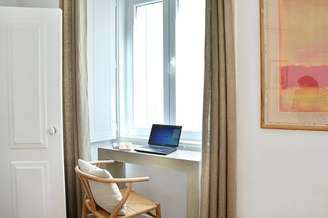 Bright And Spacious Three Bedroom Apt In The Heart Of Lisboa Exteriör bild