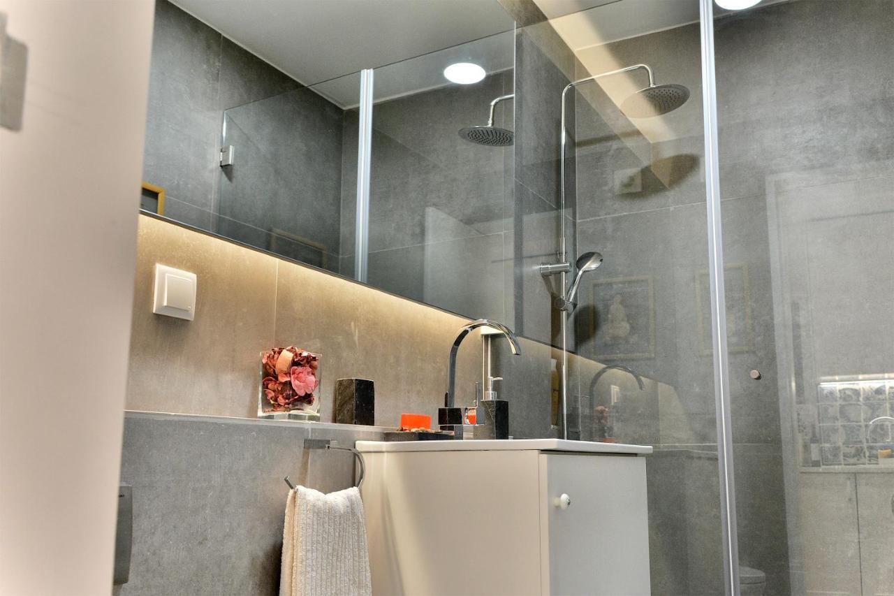 Bright And Spacious Three Bedroom Apt In The Heart Of Lisboa Exteriör bild